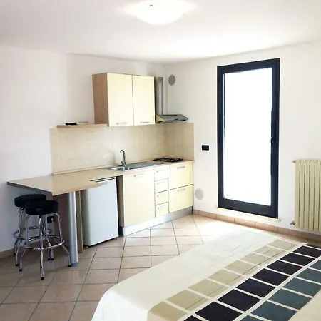 Vittoria Residence Affittacamere 3*