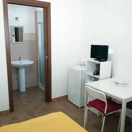 Vittoria Residence Affittacamere 3*